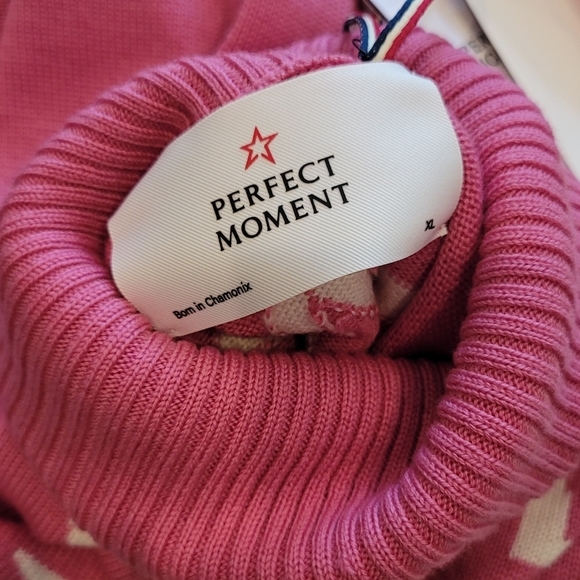 Perfect Moment Start Dust Turtleneck Merino Wool Sweater - Picture 14 of 16